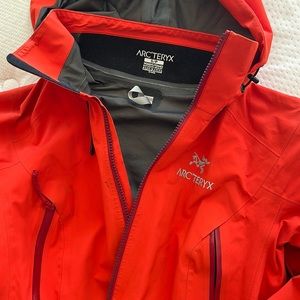 Arc’teryx Beta AR Jacket in poppy